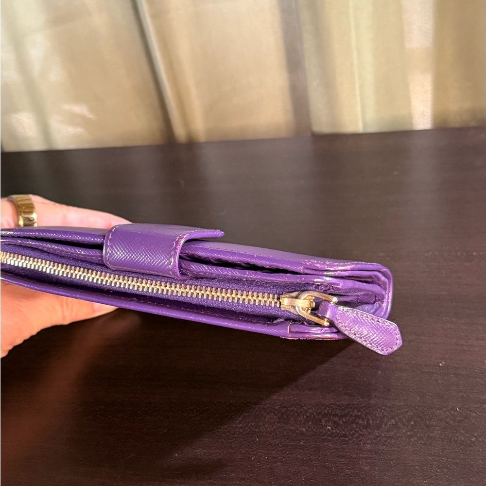 Prada Purple Saffiano Zip Wallet with Gold Logo - Picture 4 of 8